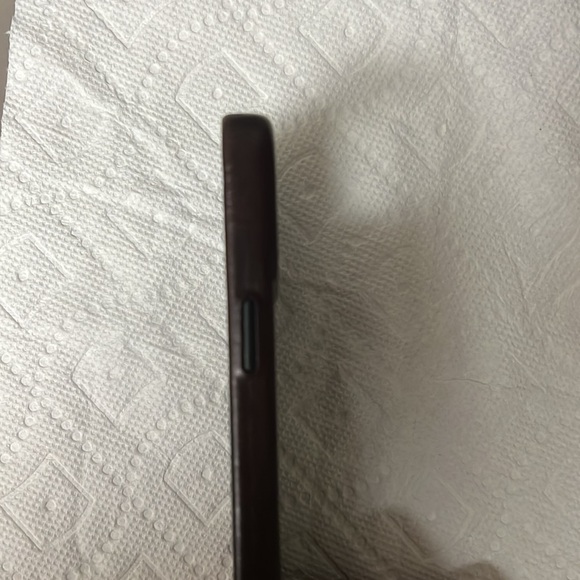 Mag safe leather case for I phone 13 pro max - Picture 3 of 4